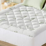 Giselle Bedding 5cm Pillowtop Mattress Topper 1000GSM Thick Soft Bamboo Cooling Pad for Back Pain Relief & Guest Bed Washable Overfilled Cover with 45cm Deep Pocket King