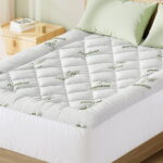 Giselle Bedding 5cm Pillowtop Mattress Topper 1000GSM Thick Soft Bamboo Cooling Pad for Back Pain Relief & Guest Bed Washable Overfilled Cover with 45cm Deep Pocket Double